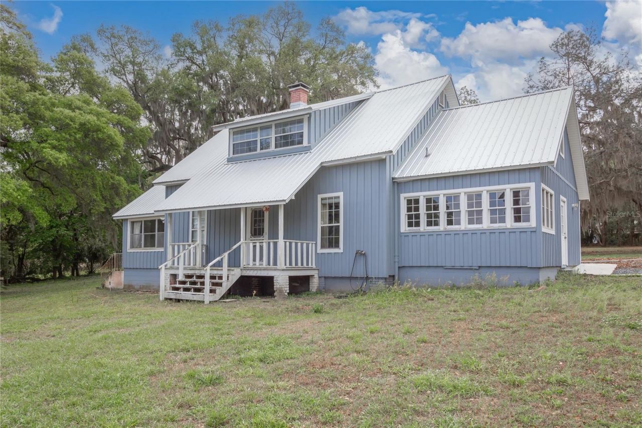 1905 Myrtle Lake Avenue , Fruitland Park, FL 34731 Photo