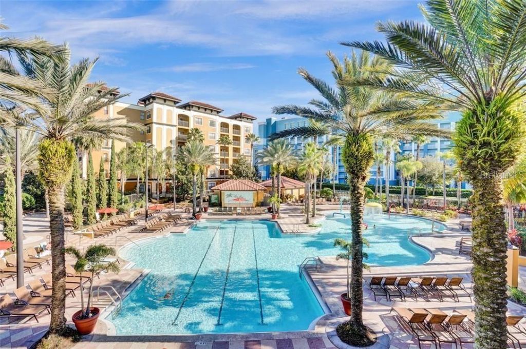 12527 Floridays Resort Drive, Unit 205E, Orlando, FL 32821 Main Photo