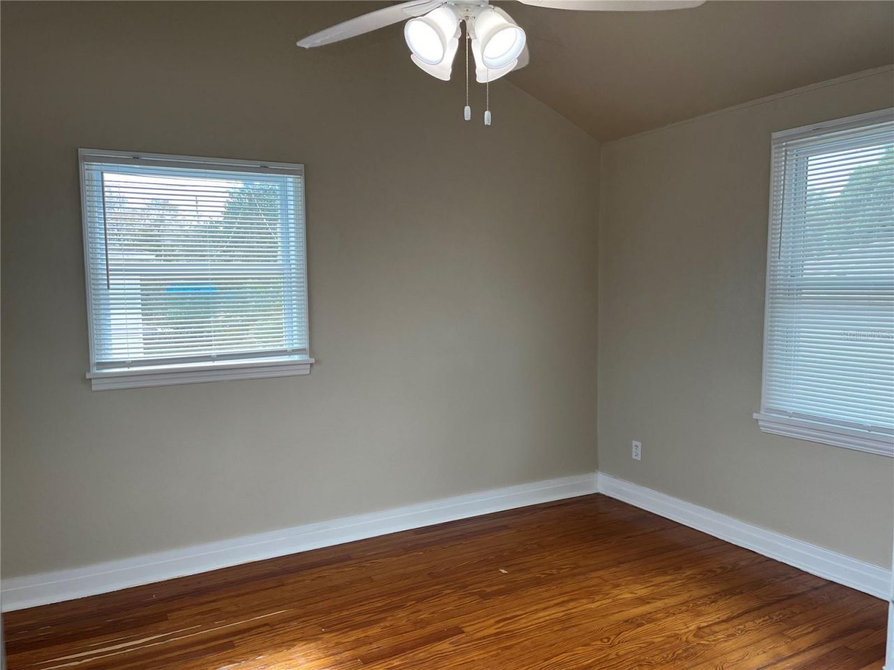 2730 Dartmouth Avenue N, Saint Petersburg, FL 33713 Photo