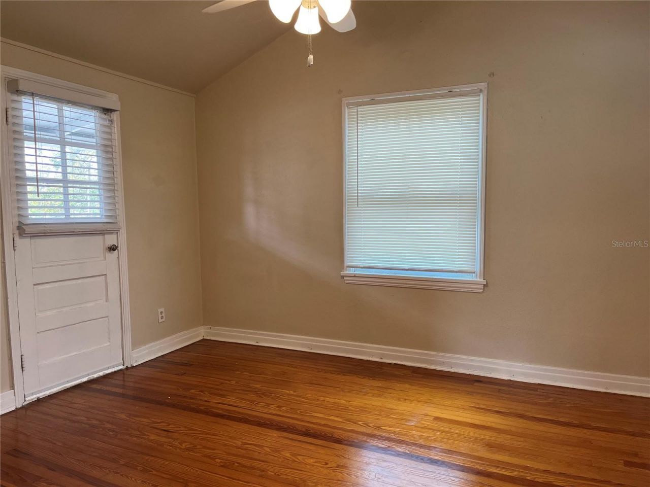 2730 Dartmouth Avenue N, Saint Petersburg, FL 33713 Photo