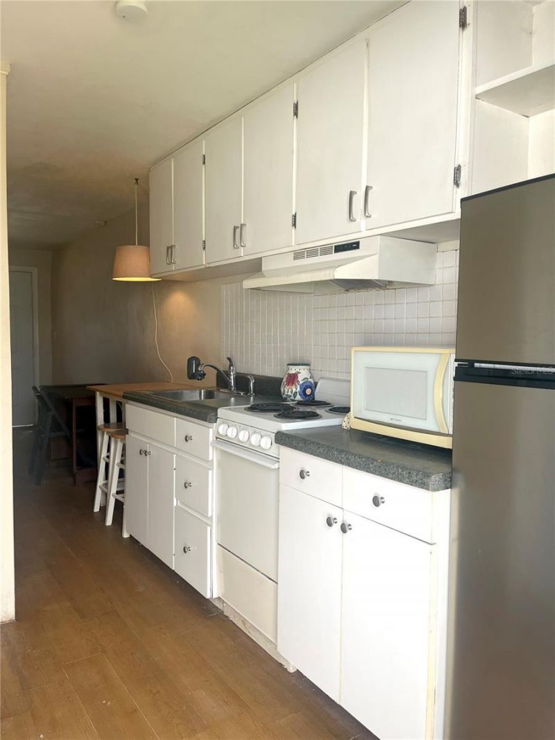 2730 Dartmouth Avenue N, Saint Petersburg, FL 33713 Photo