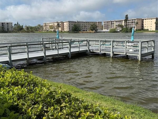 3176 LAKE BAYSHORE DRIVE, Unit 319, BRADENTON, FL 34205