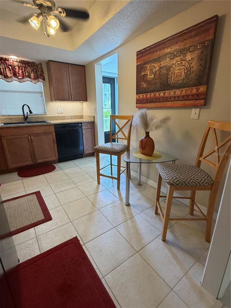 3176 Lake Bayshore Drive, Unit 319, Bradenton, FL 34205 Photo