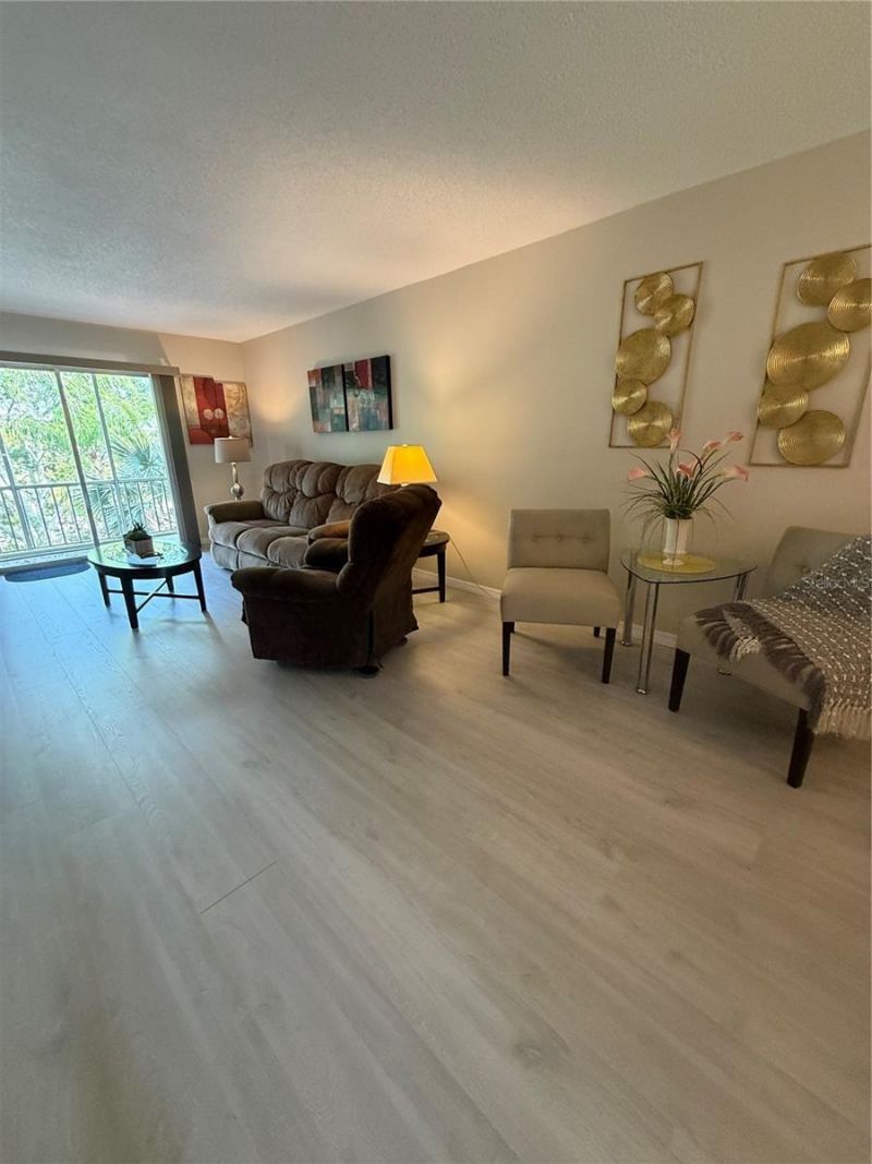 3176 Lake Bayshore Drive, Unit 319, Bradenton, FL 34205 Photo