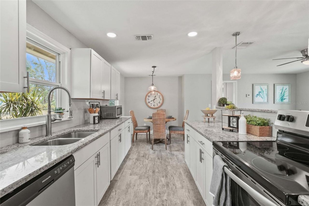 3102 16th Avenue W, Bradenton, FL 34205 Photo