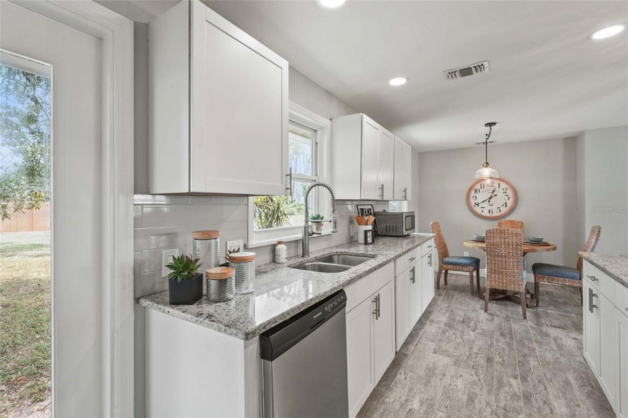 3102 16th Avenue W, Bradenton, FL 34205 Photo