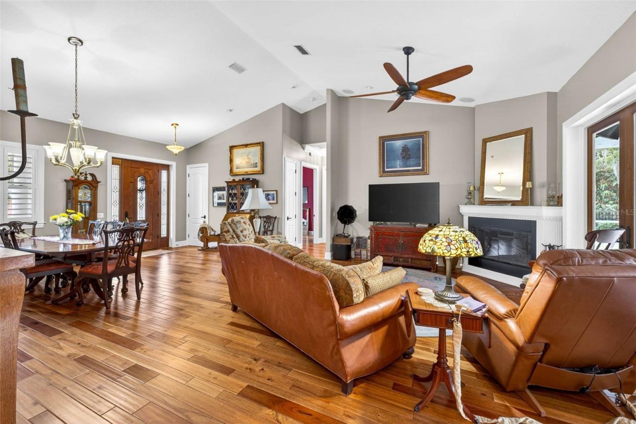 12010 Hardaman Place, Tampa, FL 33618 Photo