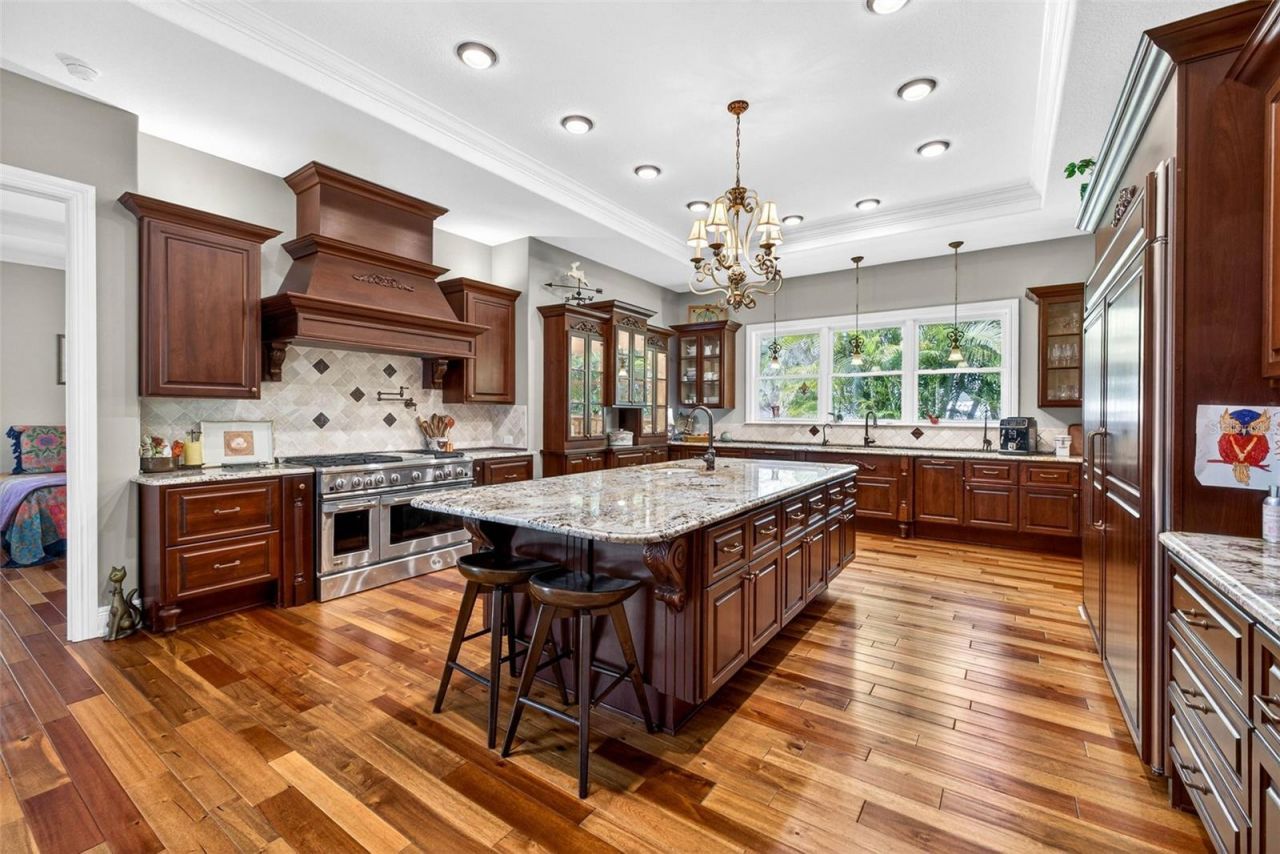 12010 Hardaman Place, Tampa, FL 33618 Photo