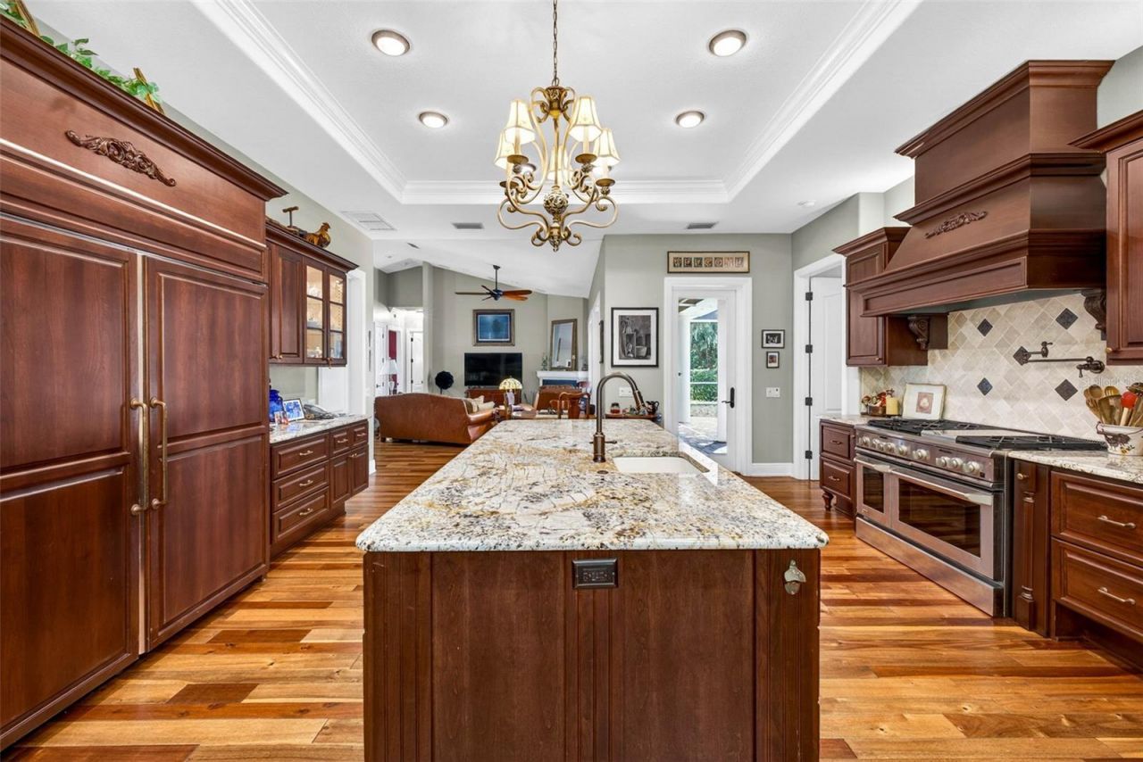 12010 Hardaman Place, Tampa, FL 33618 Photo