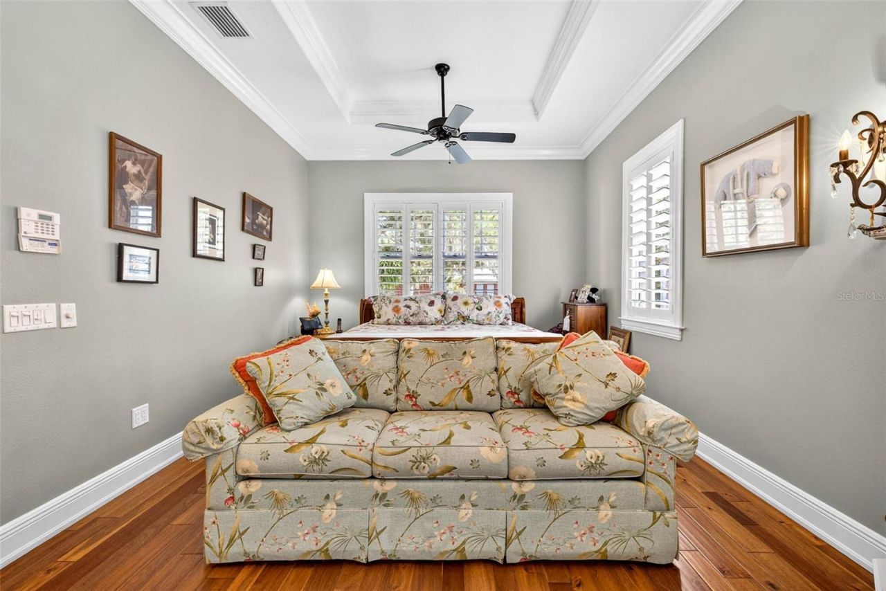 12010 Hardaman Place, Tampa, FL 33618 Photo