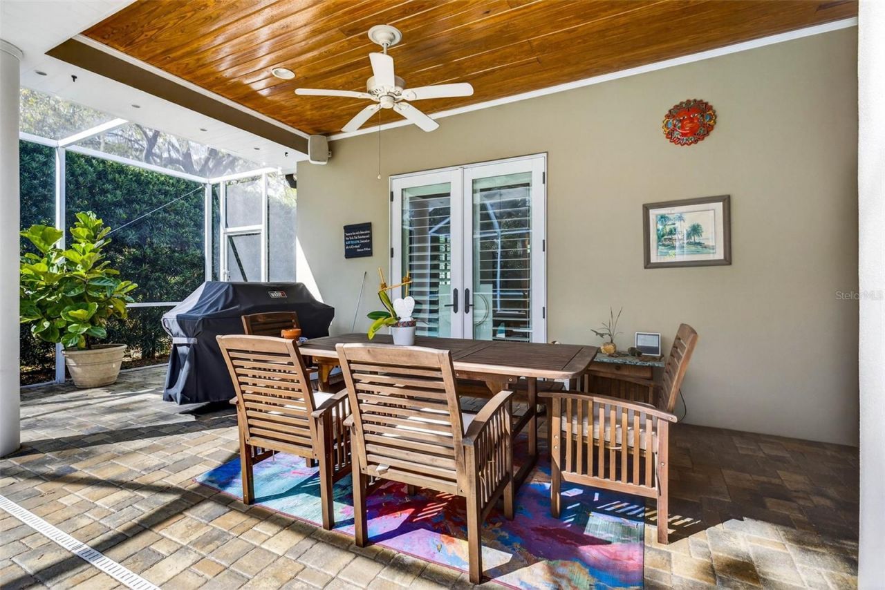 12010 Hardaman Place, Tampa, FL 33618 Photo