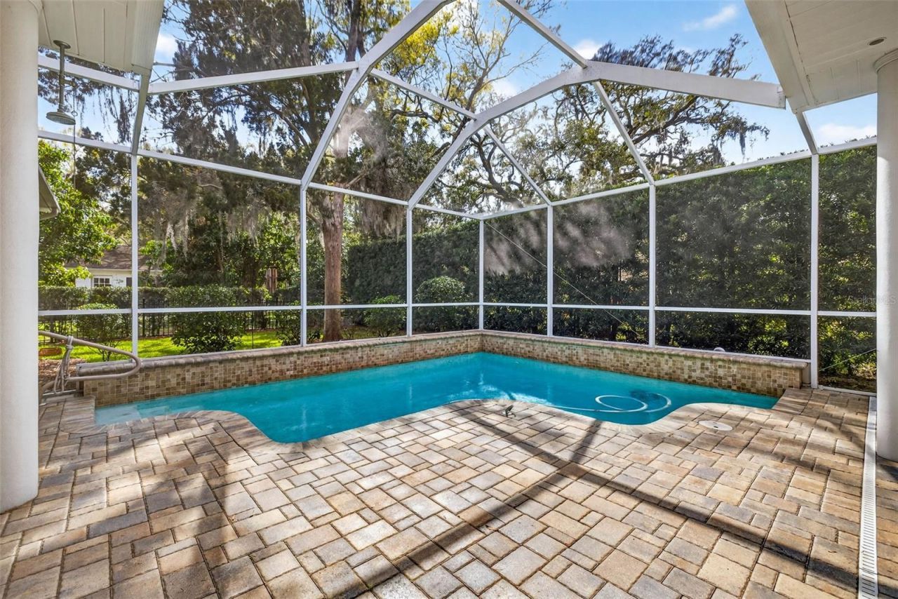 12010 Hardaman Place, Tampa, FL 33618 Photo