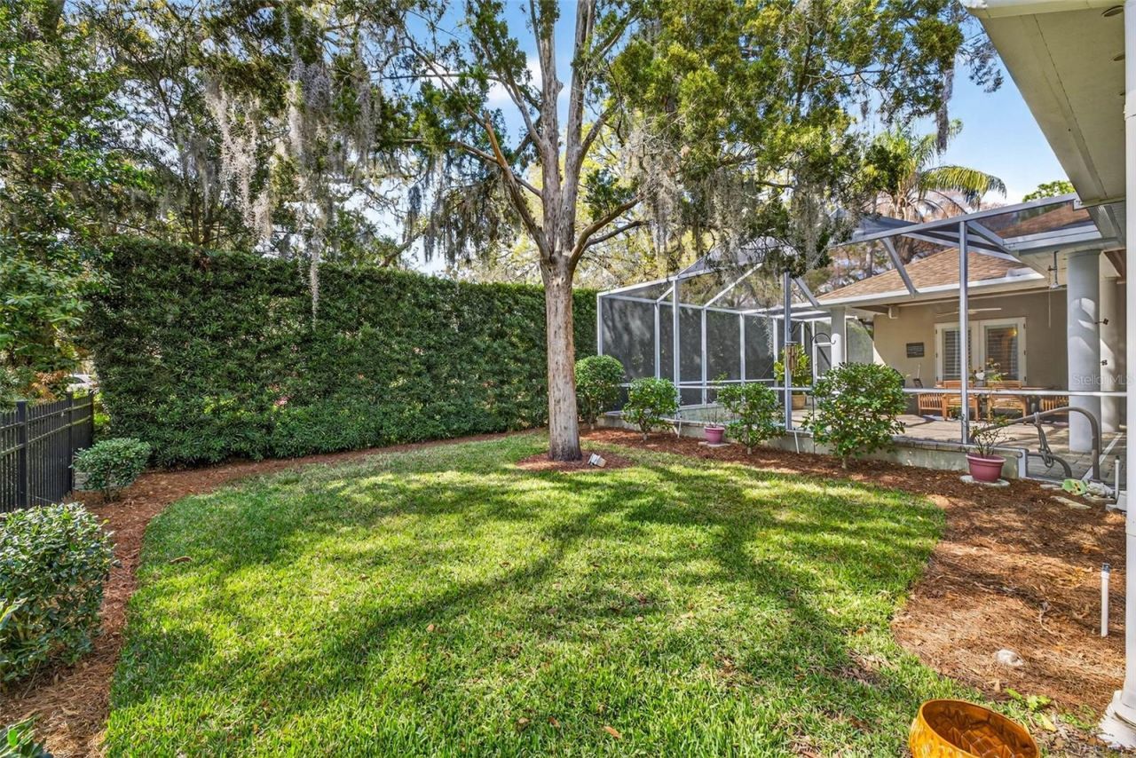 12010 Hardaman Place, Tampa, FL 33618 Photo