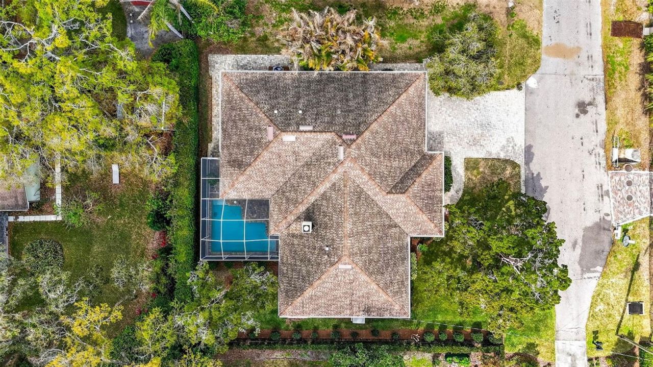 12010 Hardaman Place, Tampa, FL 33618 Photo