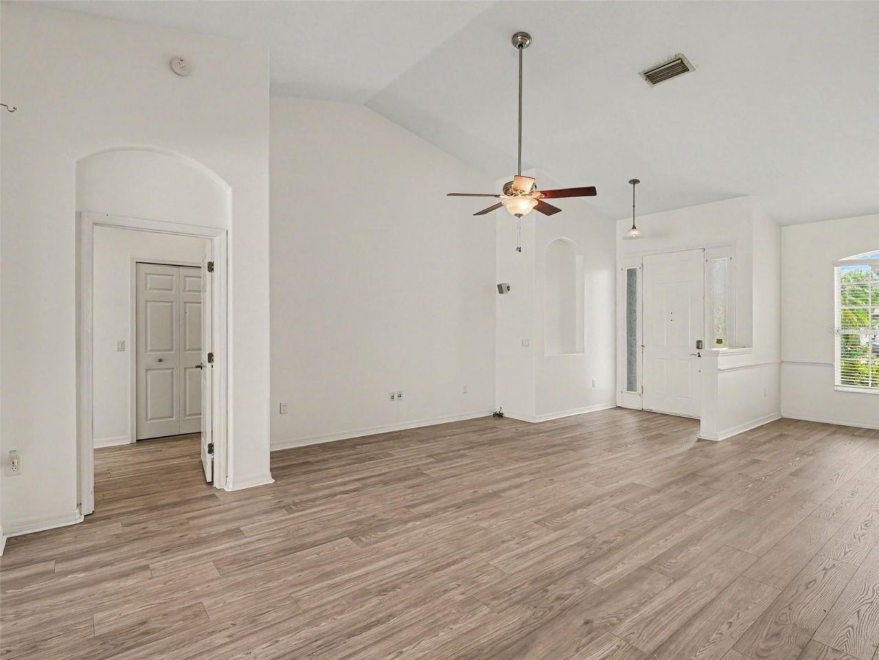 535 Planters Manor Way, Bradenton, FL 34212 Photo