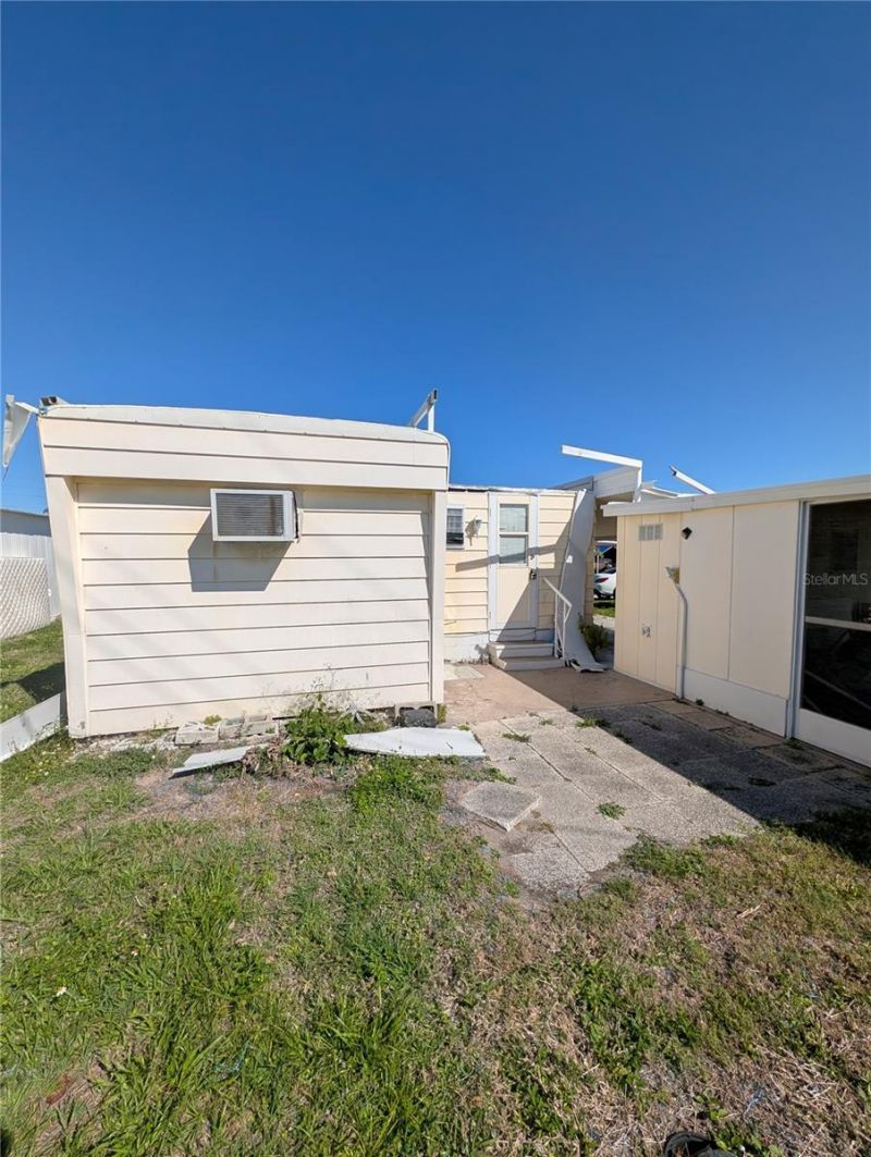 408 51st Avenue Drive W, Bradenton, FL 34207 Photo