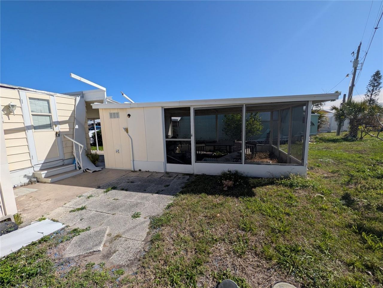 408 51st Avenue Drive W, Bradenton, FL 34207 Photo