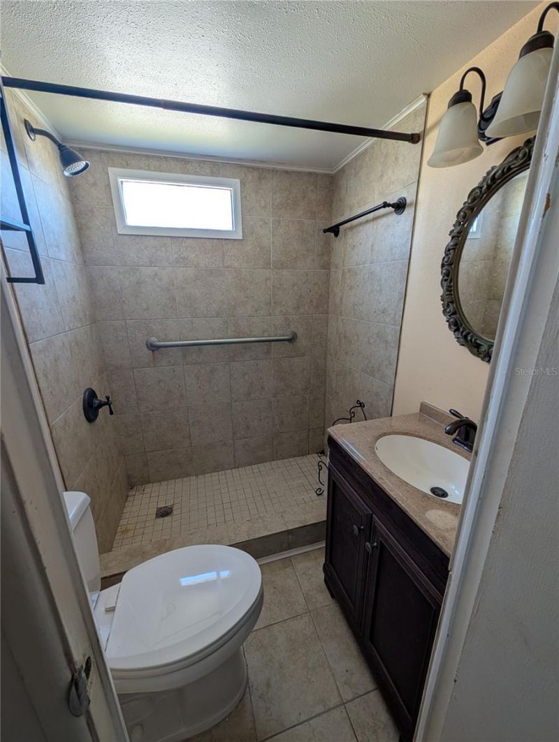 408 51st Avenue Drive W, Bradenton, FL 34207 Photo