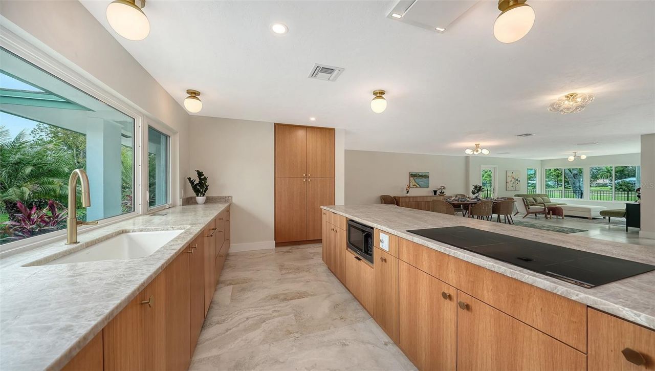 1967 Brookhaven Drive, Sarasota, FL 34239 Photo