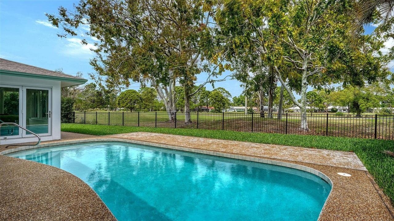 1967 Brookhaven Drive, Sarasota, FL 34239 Photo