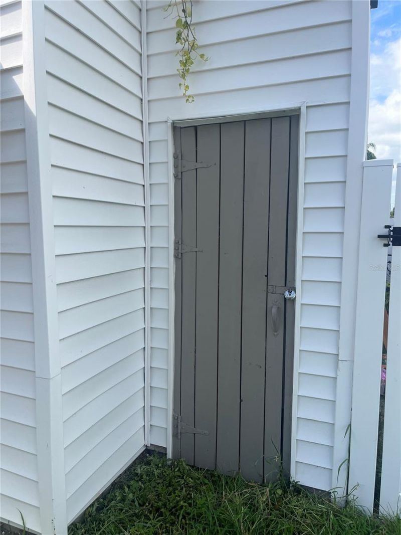 2730 Dartmouth Avenue N, Saint Petersburg, FL 33713 Photo