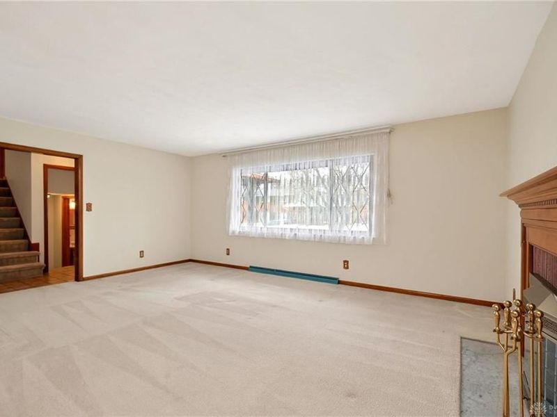 817 Lovetta Drive, Kettering, OH 45429 Photo 11