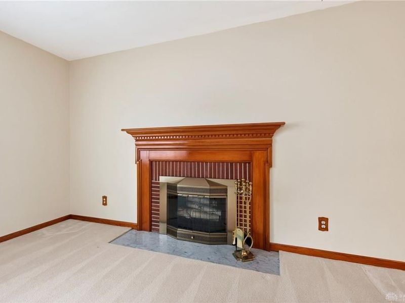 817 Lovetta Drive, Kettering, OH 45429 Photo 12