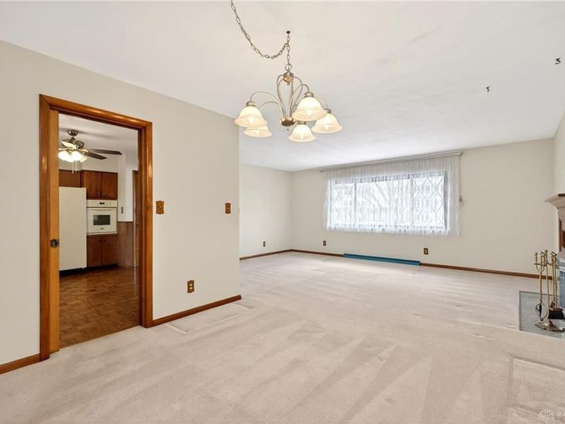 817 Lovetta Drive, Kettering, OH 45429 Photo 14