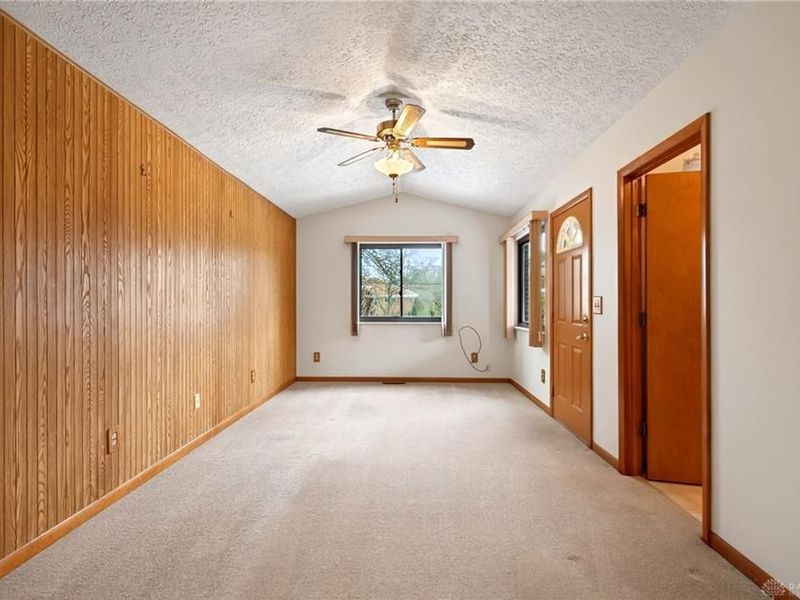 817 Lovetta Drive, Kettering, OH 45429 Photo 15