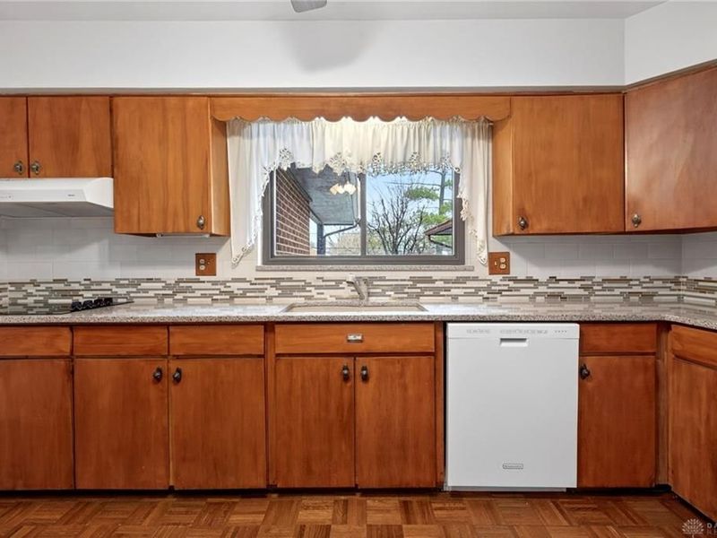 817 Lovetta Drive, Kettering, OH 45429 Photo 19