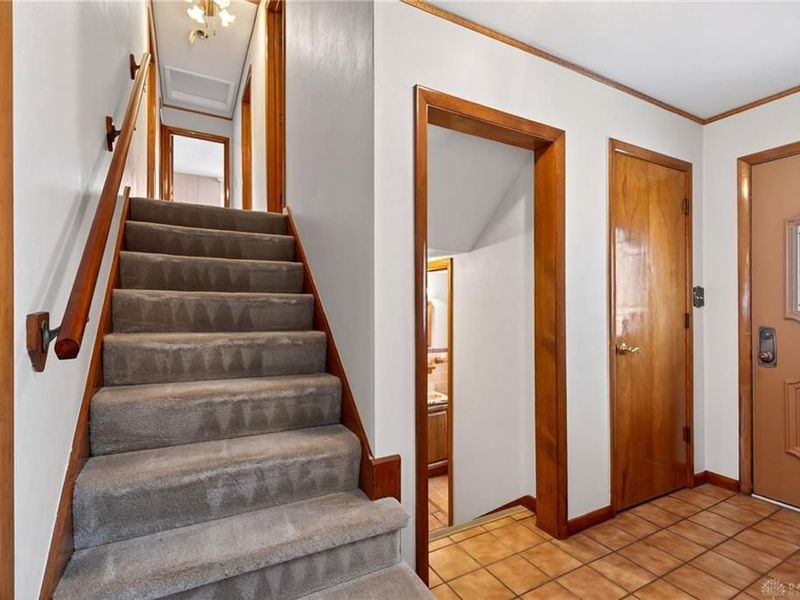 817 Lovetta Drive, Kettering, OH 45429 Photo 24