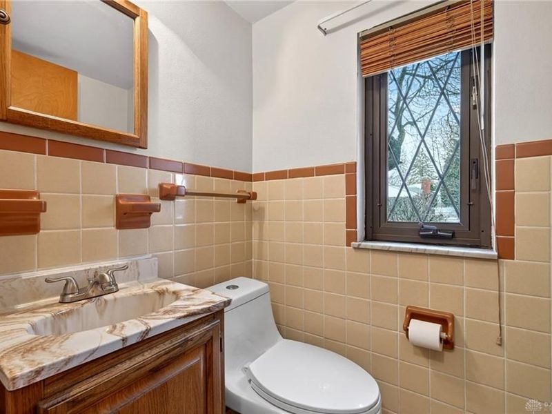 817 Lovetta Drive, Kettering, OH 45429 Photo 34