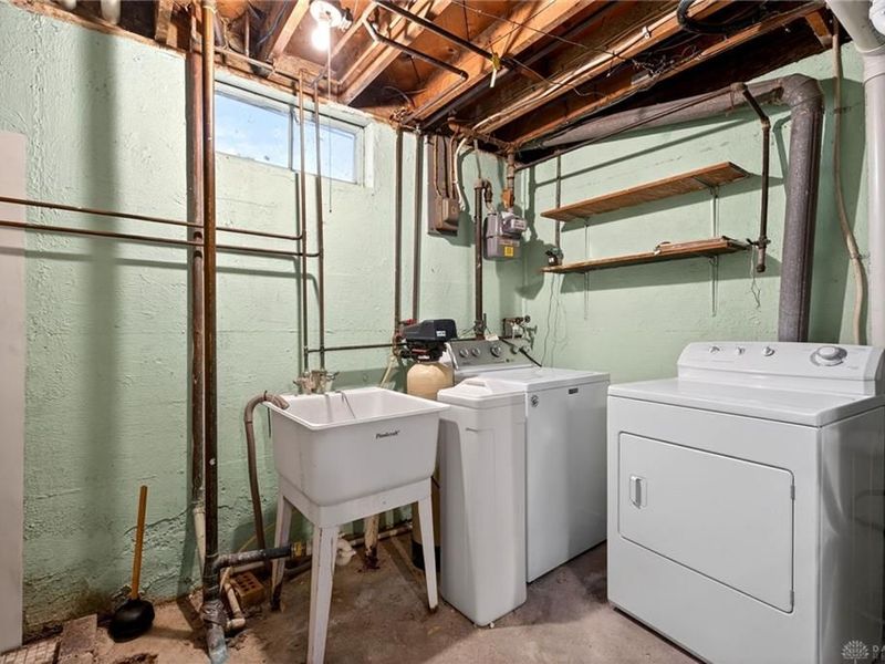 817 Lovetta Drive, Kettering, OH 45429 Photo 41