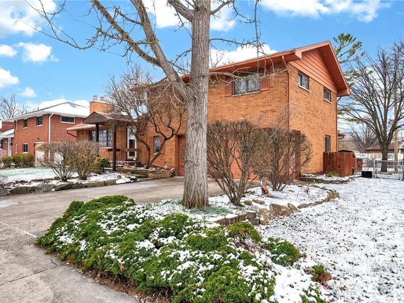 817 Lovetta Drive, Kettering, OH 45429 Photo 5