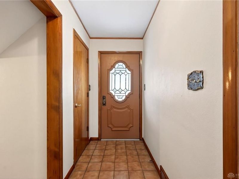 817 Lovetta Drive, Kettering, OH 45429 Photo 7