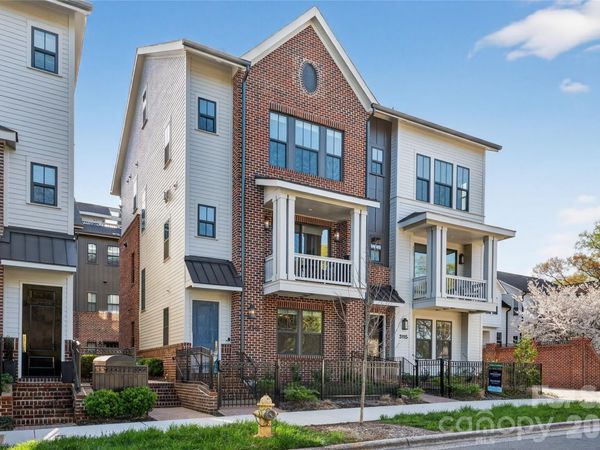 3111 Pinehurst Place, Charlotte, NC 28209