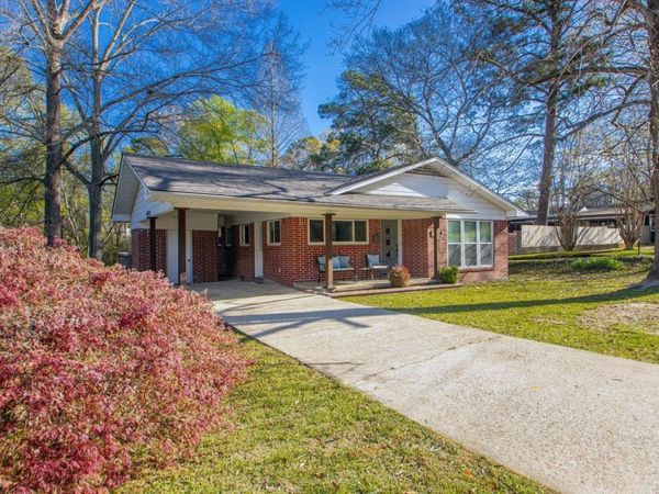 721 W Narroway, Benton, AR 72015