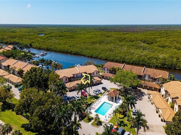 194 Newport DR, Unit 908, NAPLES, FL 34114