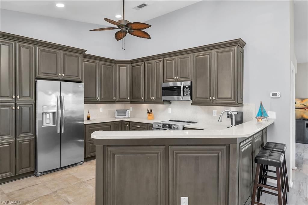 194 Newport Dr, Unit 908, Naples, FL 34114 Photo