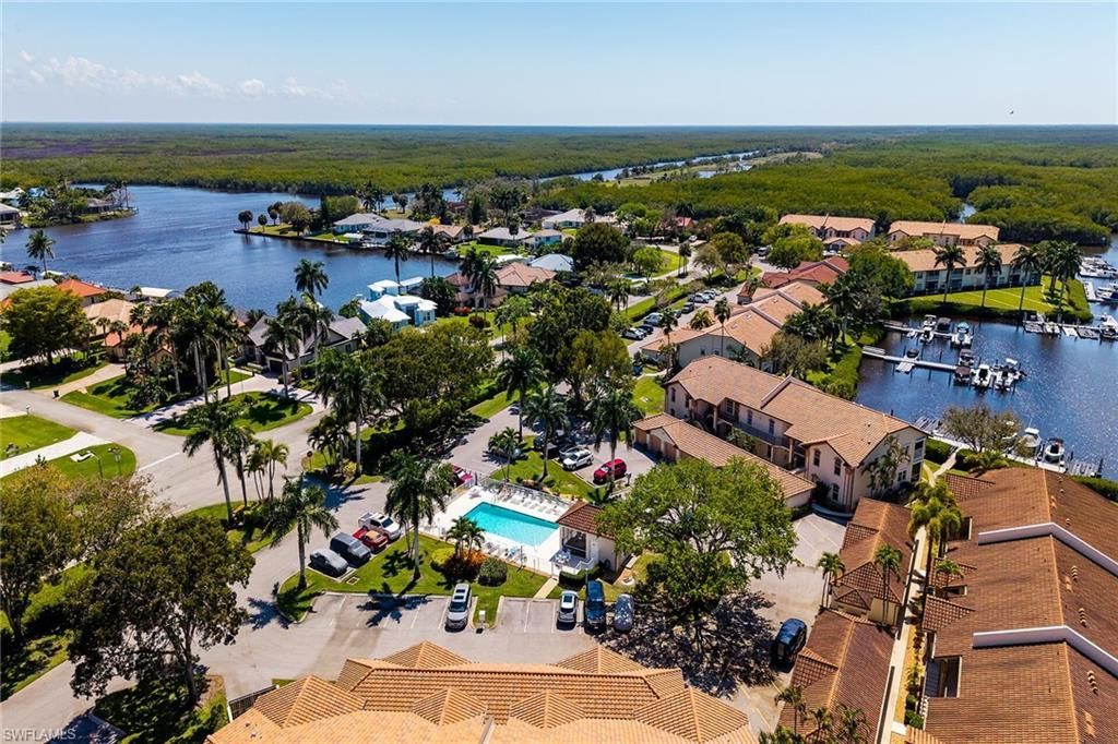194 Newport Dr, Unit 908, Naples, FL 34114 Photo