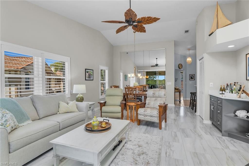 194 Newport Dr, Unit 908, Naples, FL 34114 Photo