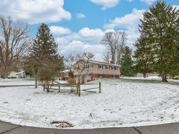 2065 N Glenn Drive NE, Lancaster, OH 43130