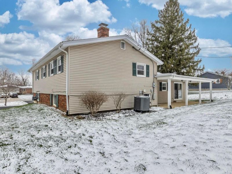 2065 N Glenn Drive NE, Lancaster, OH 43130 Photo 16