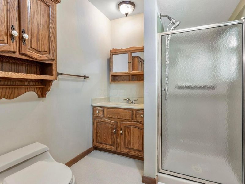 2065 N Glenn Drive NE, Lancaster, OH 43130 Photo 9