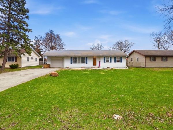 101 S 4080w Road , Kankakee, IL 60901