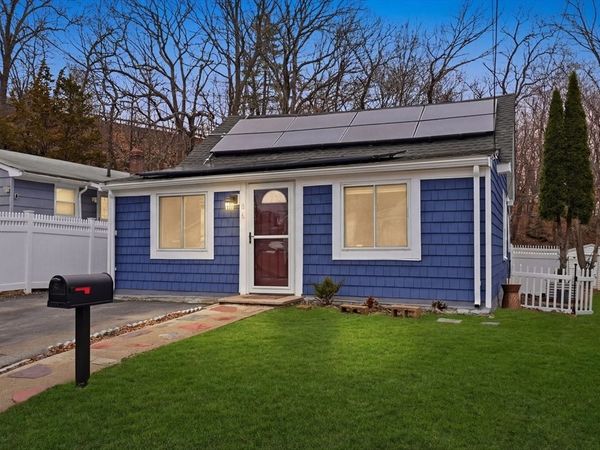 86 Indian Rd, Waltham, MA 02451