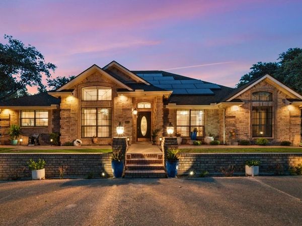 1301 Alford Drive, Hillsboro, TX 76645