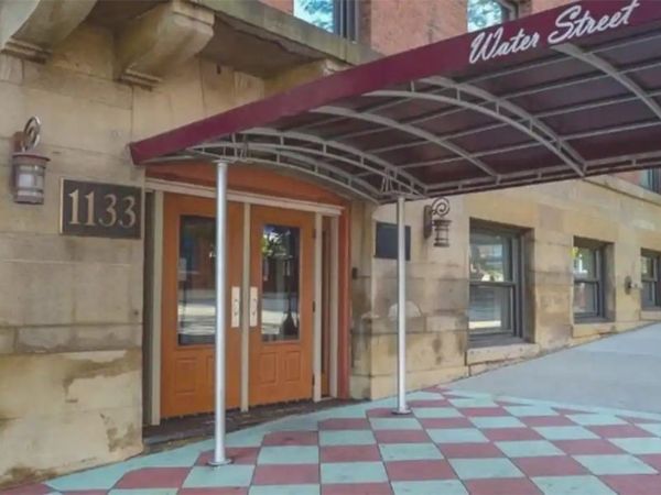 1133 W 9th Street , Cleveland, OH 44113
