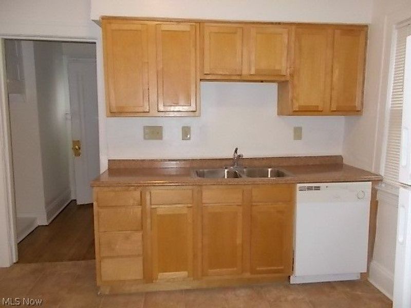 3642 Menlo Road, Shaker Heights, OH 44120 Photo 12