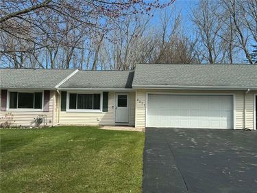 2077 Bear Creek Drive, Ontario, NY 14519